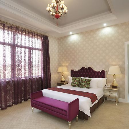 President Hotel At Umodzi Park Lilongwe Buitenkant foto