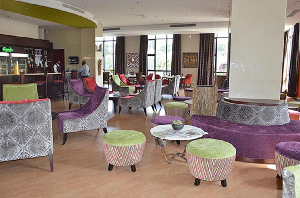 President Hotel At Umodzi Park Lilongwe Buitenkant foto