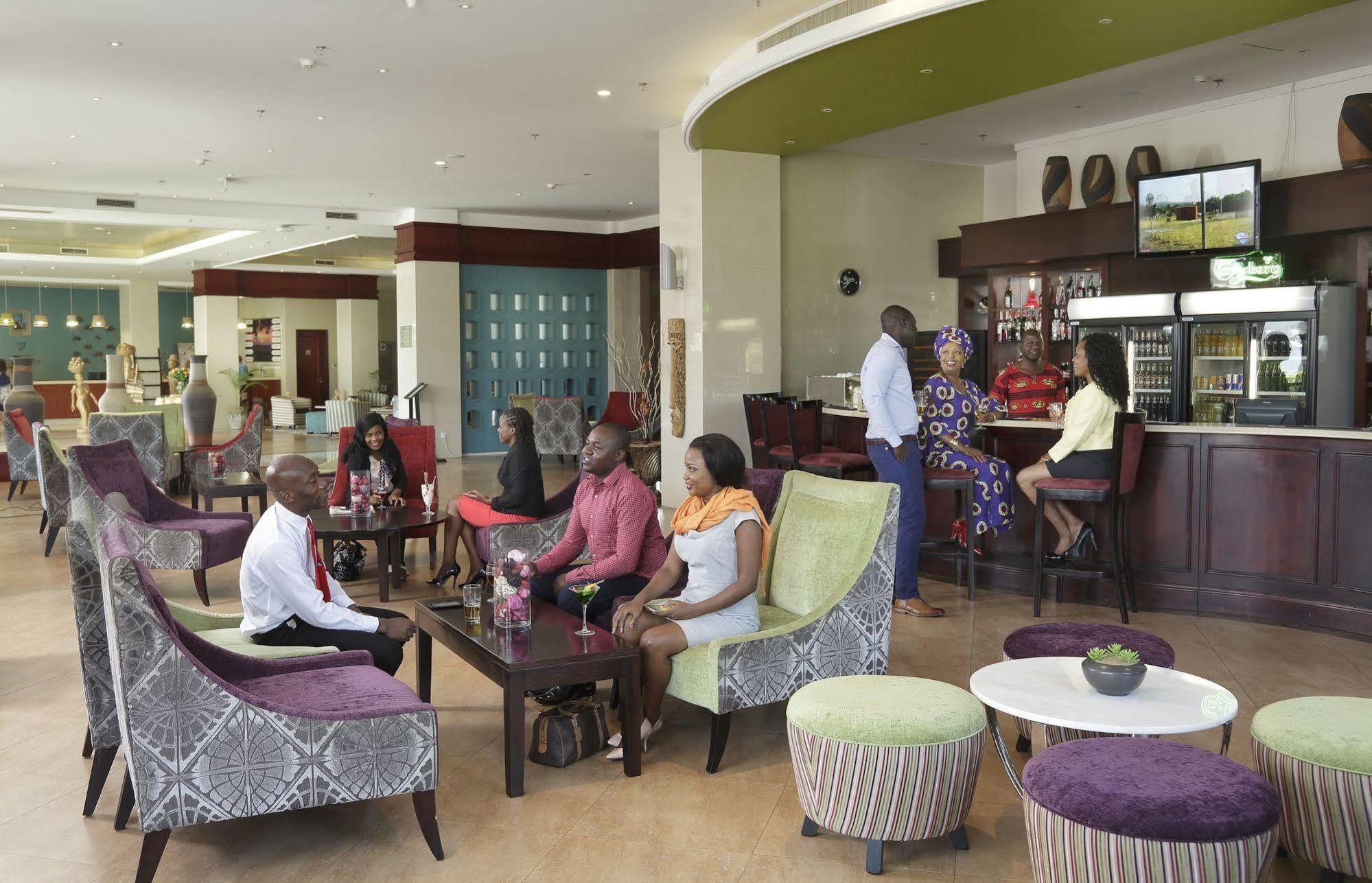 President Hotel At Umodzi Park Lilongwe Buitenkant foto